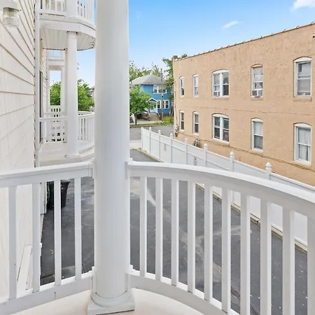 ❤️ The Top End Townhomes With Stunning Views On One-Of-A-Kind Rooftop Deck! Wow!-2